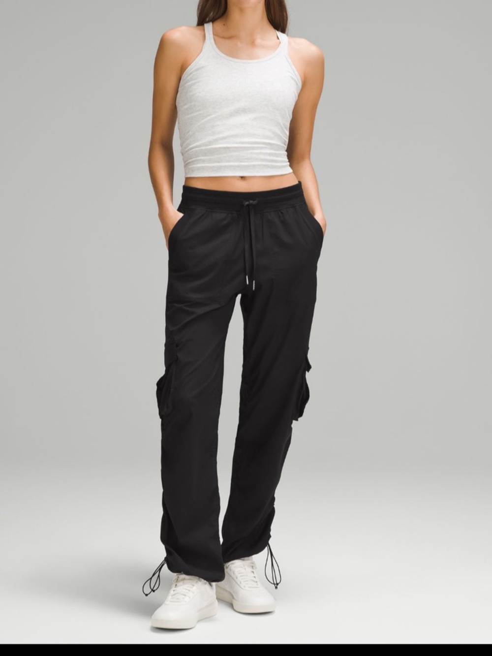 Lululemon ♥️  black - Dance studio relaxed- fit mid-rise Cargo Pant XS - Picture 3 of 8